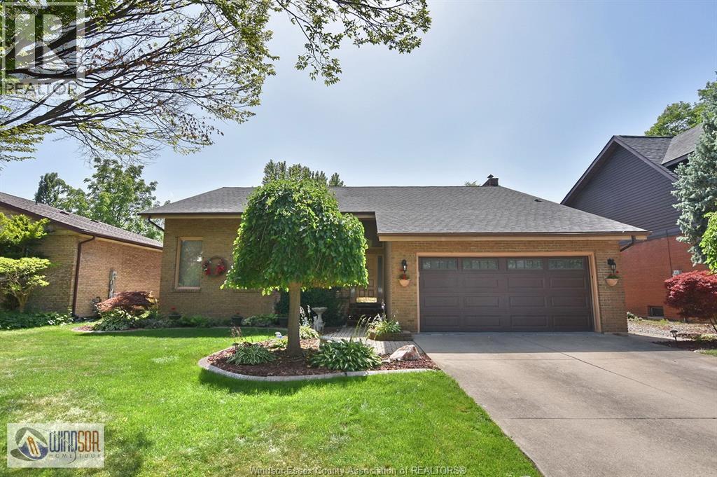 3915 VILLA BORGHESE DRIVE, Windsor, Ontario
