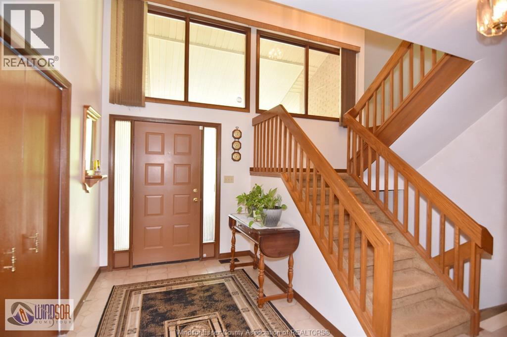 3915 Villa Borghese Drive, Windsor, Ontario  N9G 2K3 - Photo 2 - 26022764