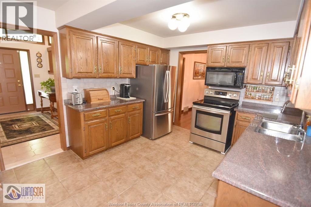 3915 Villa Borghese Drive, Windsor, Ontario  N9G 2K3 - Photo 5 - 26022764