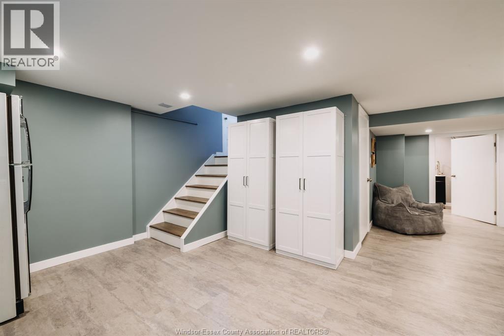157 Mcewan, Windsor, Ontario  N9B 2E3 - Photo 36 - 26022771