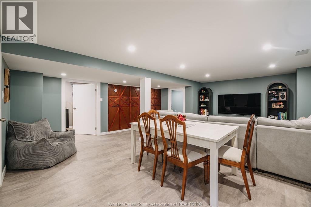 157 Mcewan, Windsor, Ontario  N9B 2E3 - Photo 38 - 26022771