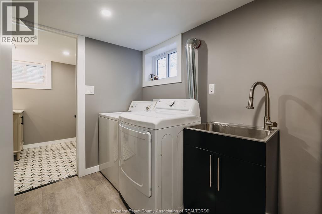 157 Mcewan, Windsor, Ontario  N9B 2E3 - Photo 42 - 26022771