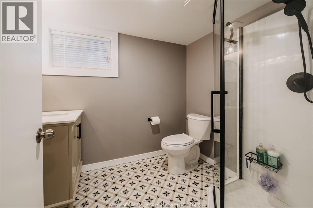 157 Mcewan, Windsor, Ontario  N9B 2E3 - Photo 43 - 26022771