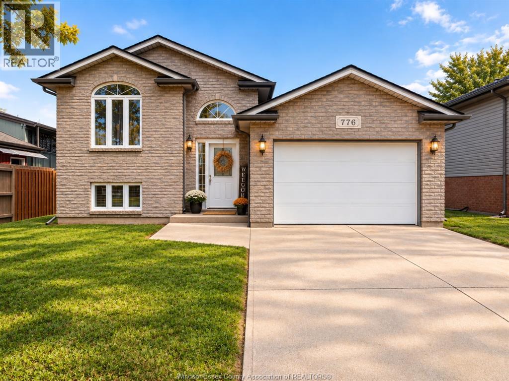 776 DYNASTY STREET, Windsor, Ontario