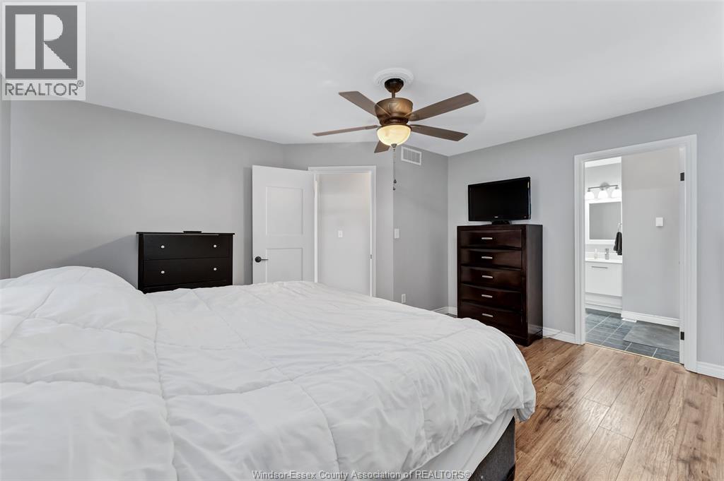 727 Alpenrose, Windsor, Ontario  N9G 2X7 - Photo 12 - 26022782