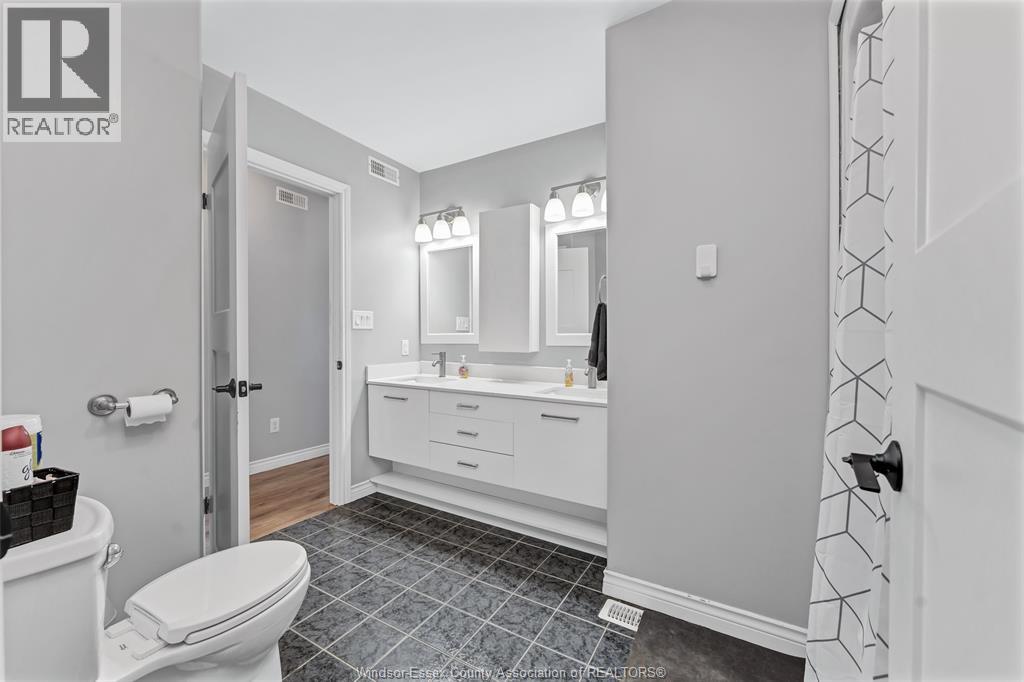 727 Alpenrose, Windsor, Ontario  N9G 2X7 - Photo 13 - 26022782