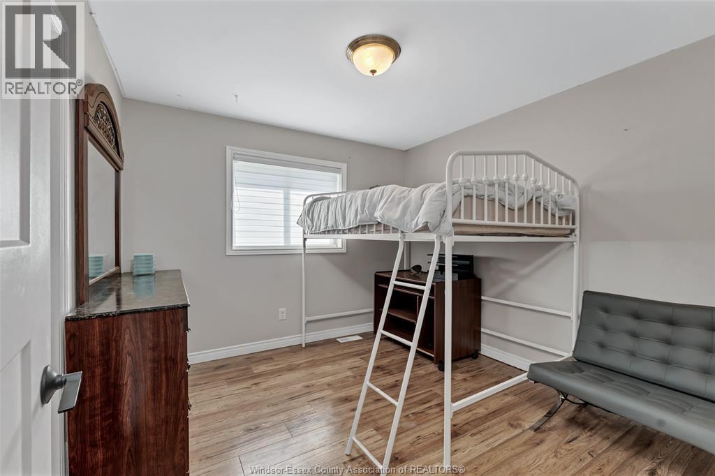 727 Alpenrose, Windsor, Ontario  N9G 2X7 - Photo 16 - 26022782