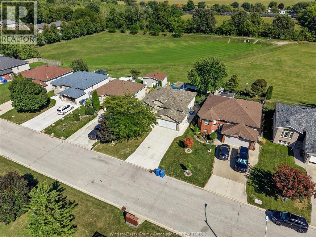 584 Pettypiece Drive, Amherstburg, Ontario  N9V 4C9 - Photo 46 - 26022780