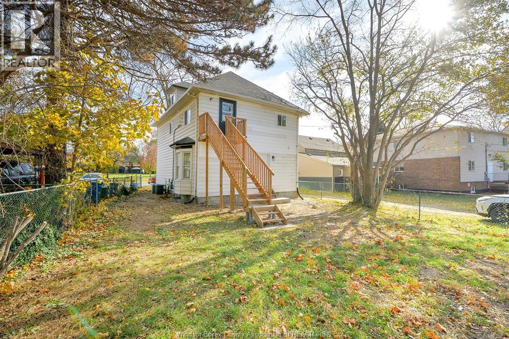 3076 Sandwich Unit# Upper, Windsor, Ontario  N9C 1A4 - Photo 20 - 26022750