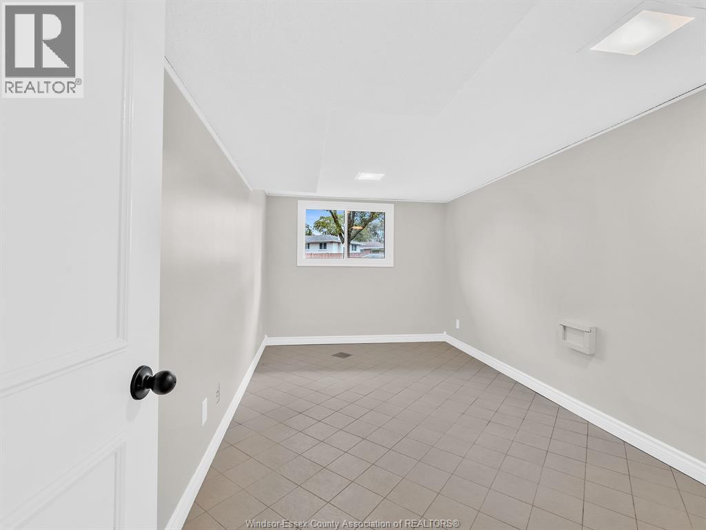 3189 Mulberry Court, Windsor, Ontario  N8R 2A4 - Photo 32 - 26022732