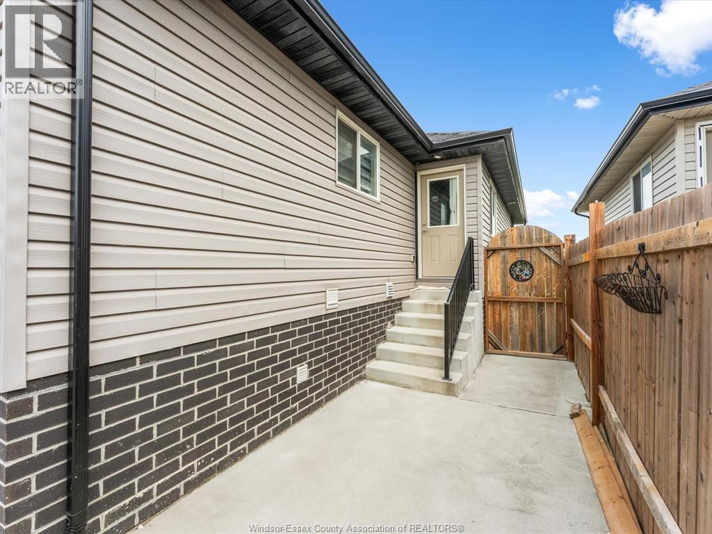 3137 Viola Crescent, Windsor, Ontario  N8N 0A1 - Photo 21 - 26022747