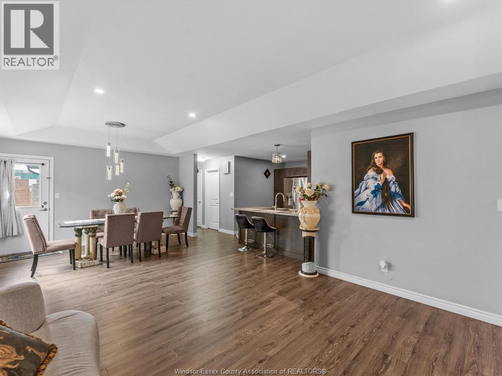 3137 Viola Crescent, Windsor, Ontario  N8N 0A1 - Photo 4 - 26022747
