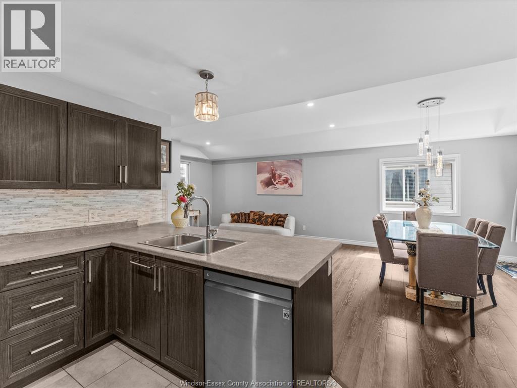 3137 Viola Crescent, Windsor, Ontario  N8N 0A1 - Photo 8 - 26022747