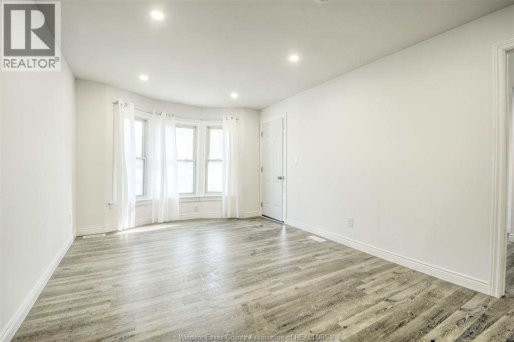 3076 Sandwich Unit# Lower, Windsor, Ontario  N9C 1A4 - Photo 13 - 26022749