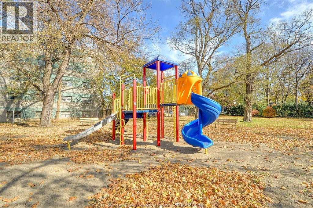 3076 Sandwich Unit# Lower, Windsor, Ontario  N9C 1A4 - Photo 22 - 26022749