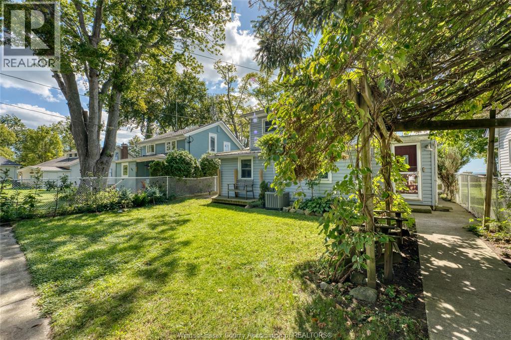 583 Pigeon Beach, Harrow, Ontario  N0R 1G0 - Photo 4 - 26022802