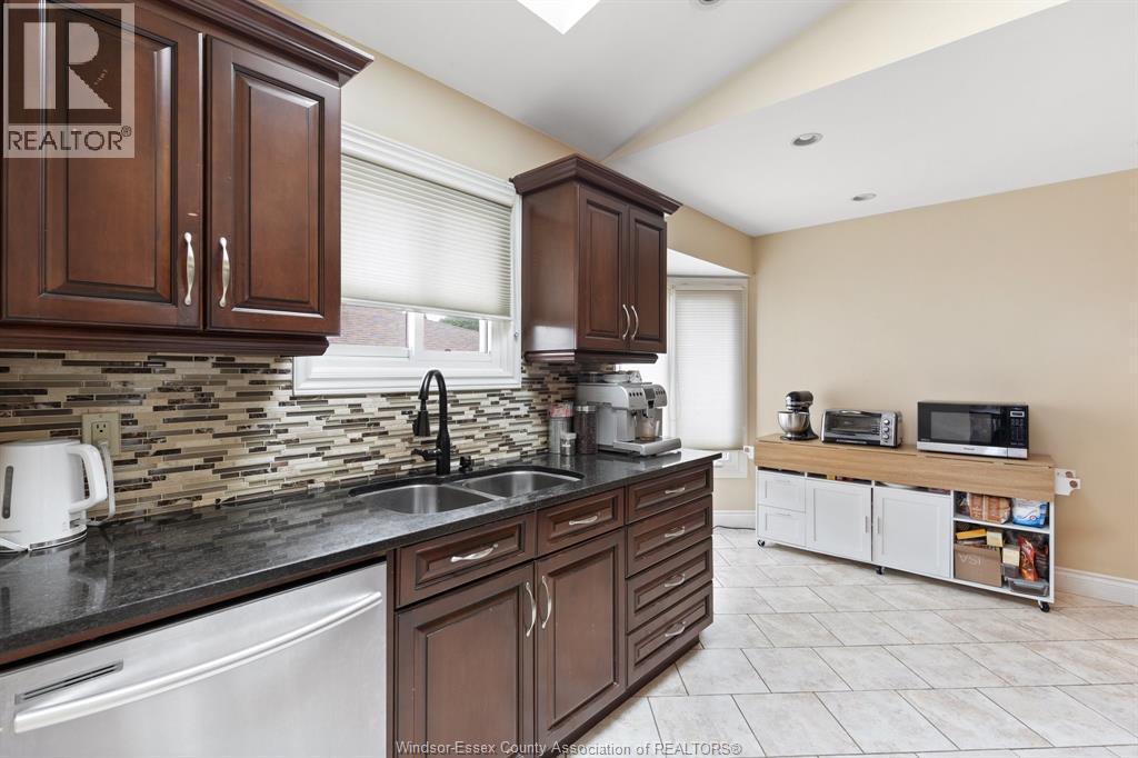 2085 Edgemore, Lasalle, Ontario  N9H 2J9 - Photo 14 - 26022800