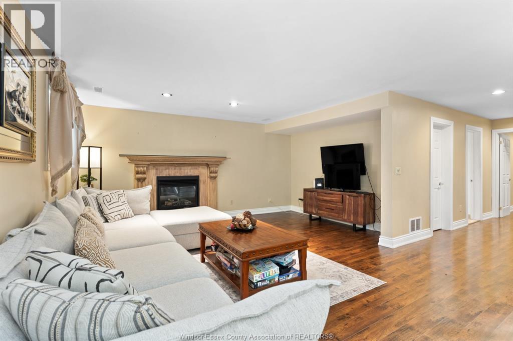 2085 Edgemore, Lasalle, Ontario  N9H 2J9 - Photo 22 - 26022800