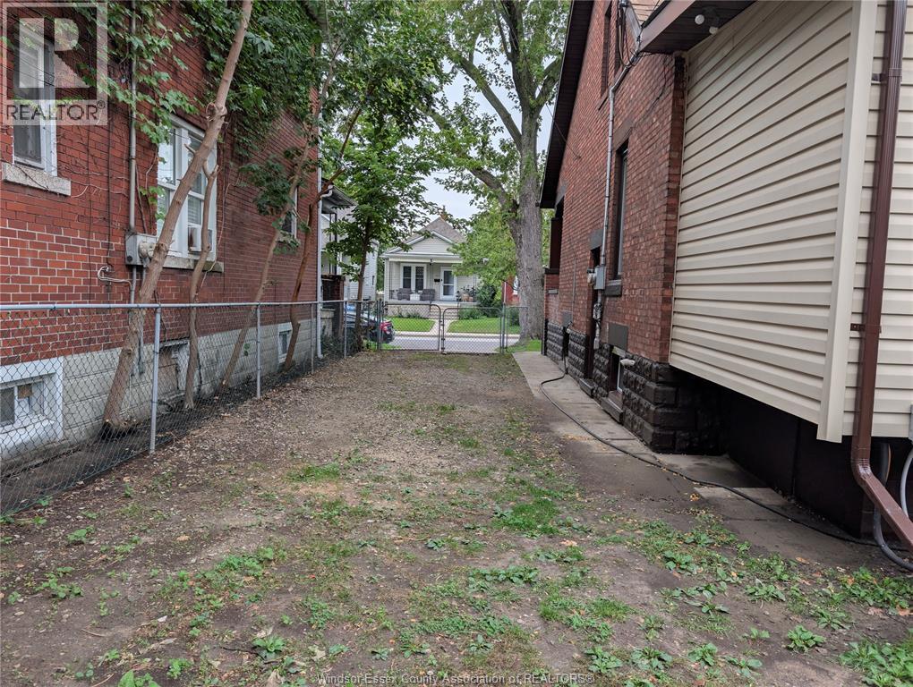 1108 Dougall Avenue, Windsor, Ontario  N9R 4R7 - Photo 30 - 26022769