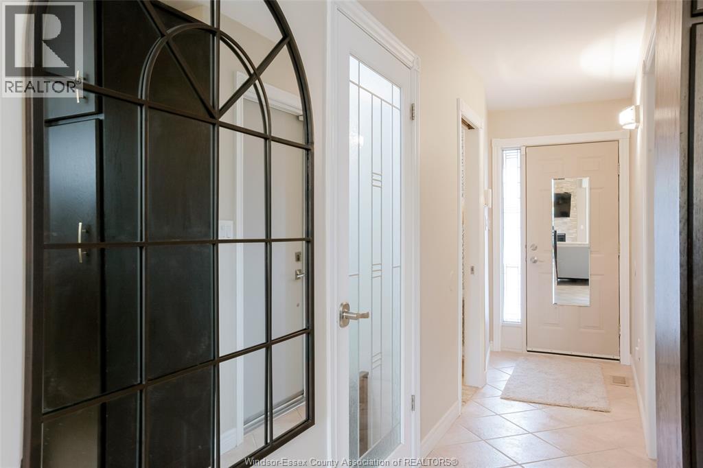 395 Tuscany, Tecumseh, Ontario  N8N 4W6 - Photo 4 - 26022807