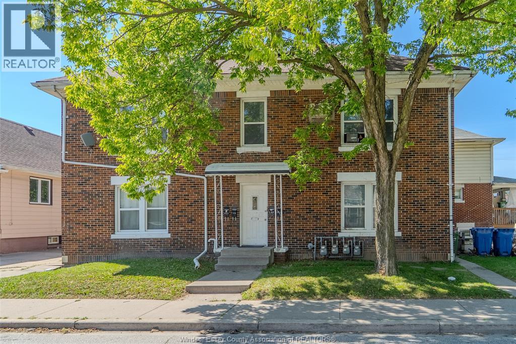 723 Parent, Windsor, Ontario  N9A 2C6 - Photo 2 - 26022730