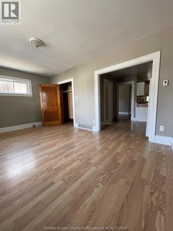723 Parent, Windsor, Ontario  N9A 2C6 - Photo 5 - 26022730