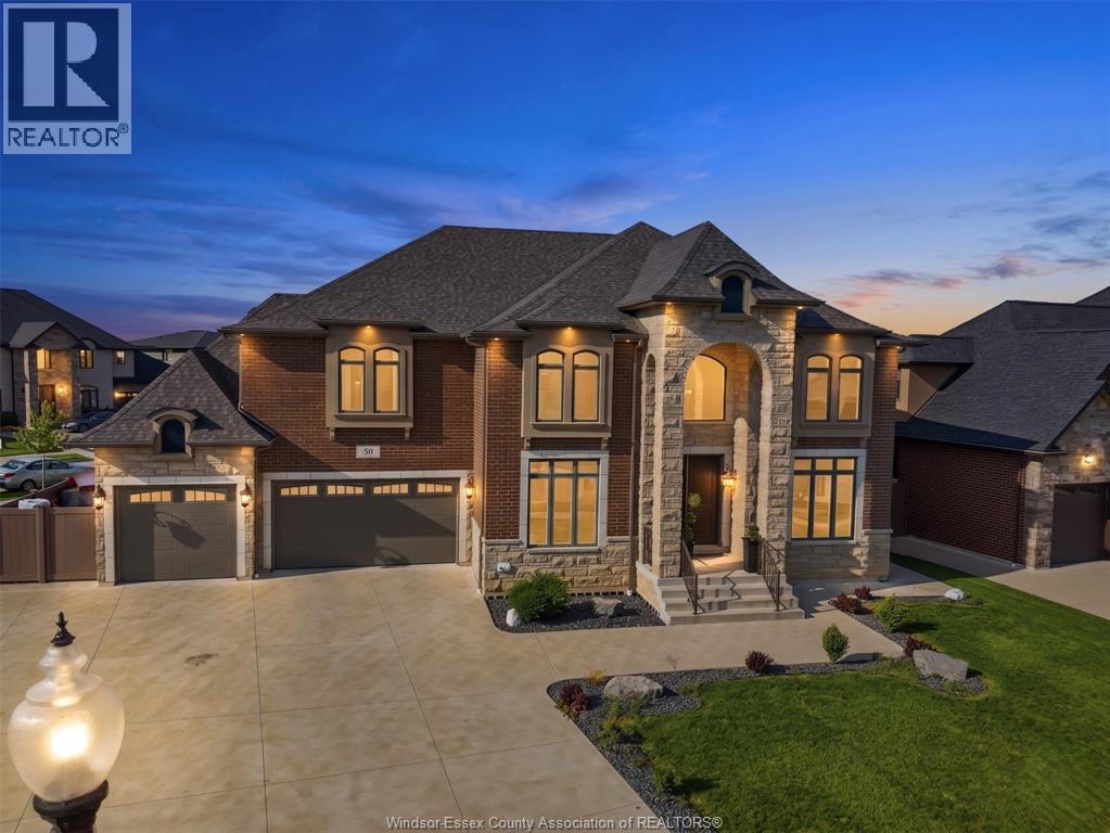 30 AUGUSTUS COURT, LaSalle, Ontario