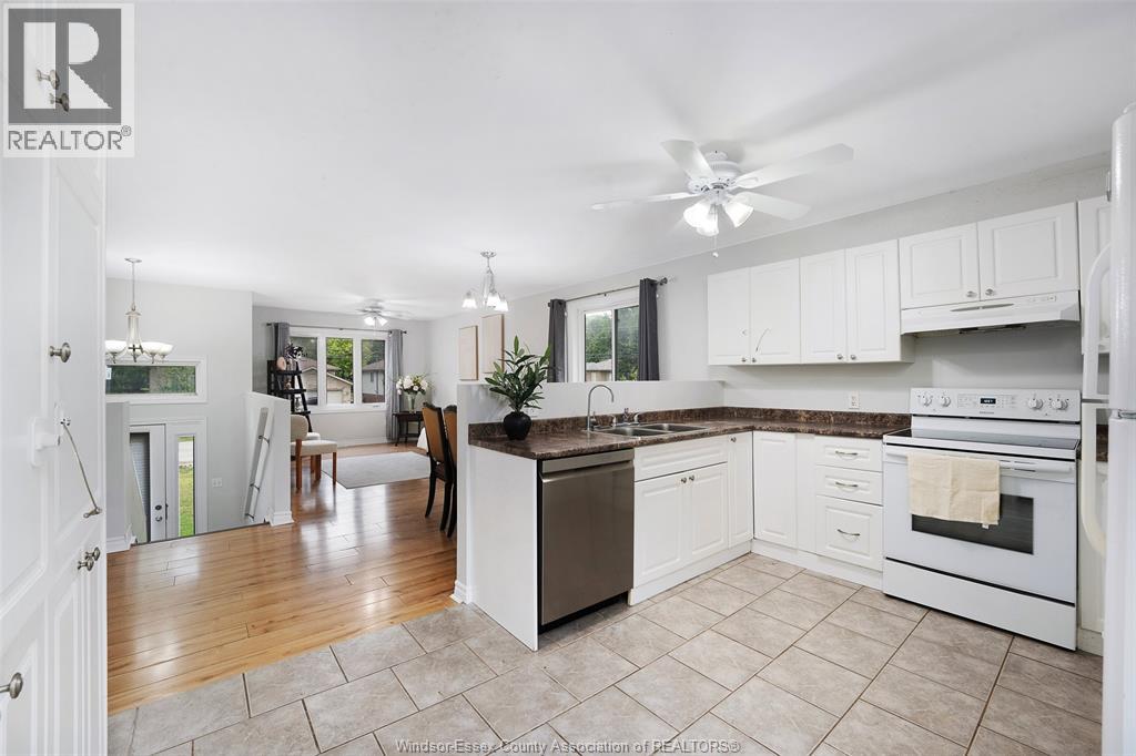1233 Armanda Street, Windsor, Ontario  N9C 3W8 - Photo 11 - 26022839