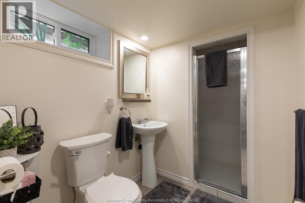 554 Bertha Avenue, Windsor, Ontario  N8P 1B7 - Photo 18 - 26022676