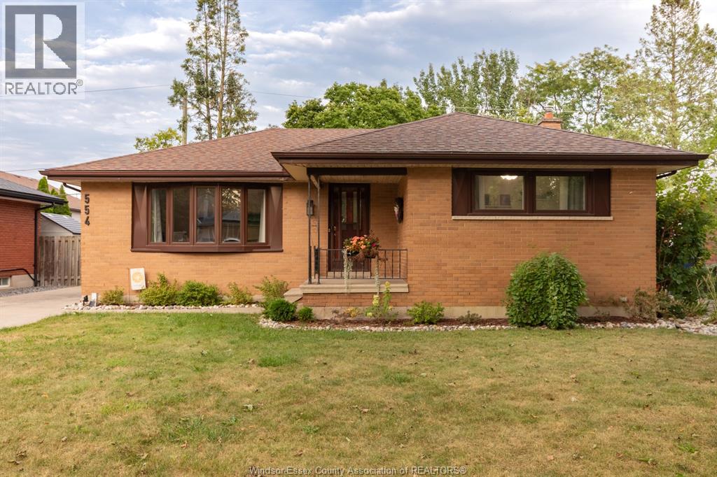 554 Bertha Avenue, Windsor, Ontario  N8P 1B7 - Photo 3 - 26022676