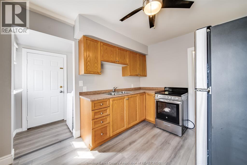 623 Edinborough, Windsor, Ontario  N8X 3C8 - Photo 10 - 26022861