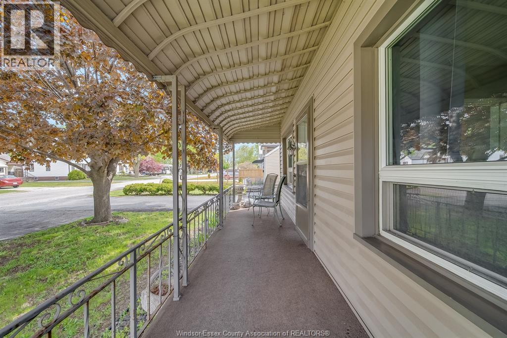 623 Edinborough, Windsor, Ontario  N8X 3C8 - Photo 4 - 26022861