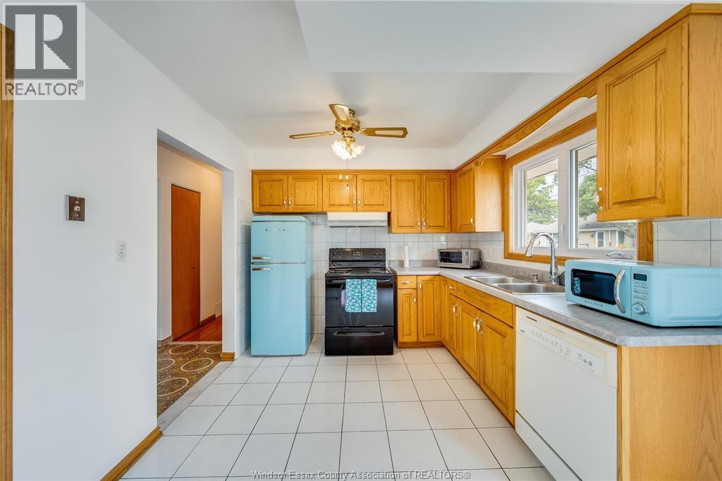 1044 Marjorie Drive, Windsor, Ontario  N8S 4A3 - Photo 14 - 26022847