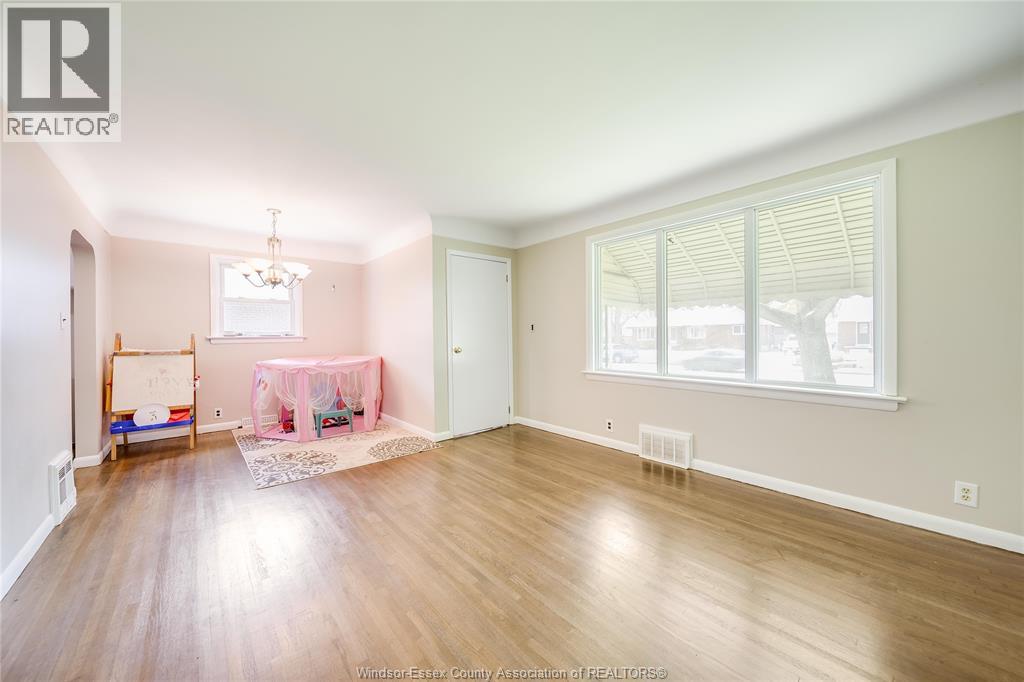 3264 Dominion Boulevard, Windsor, Ontario  N9E 2N5 - Photo 13 - 26022849