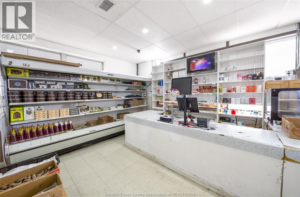1015 University Avenue West, Windsor, Ontario  N9A 5S6 - Photo 12 - 26022845