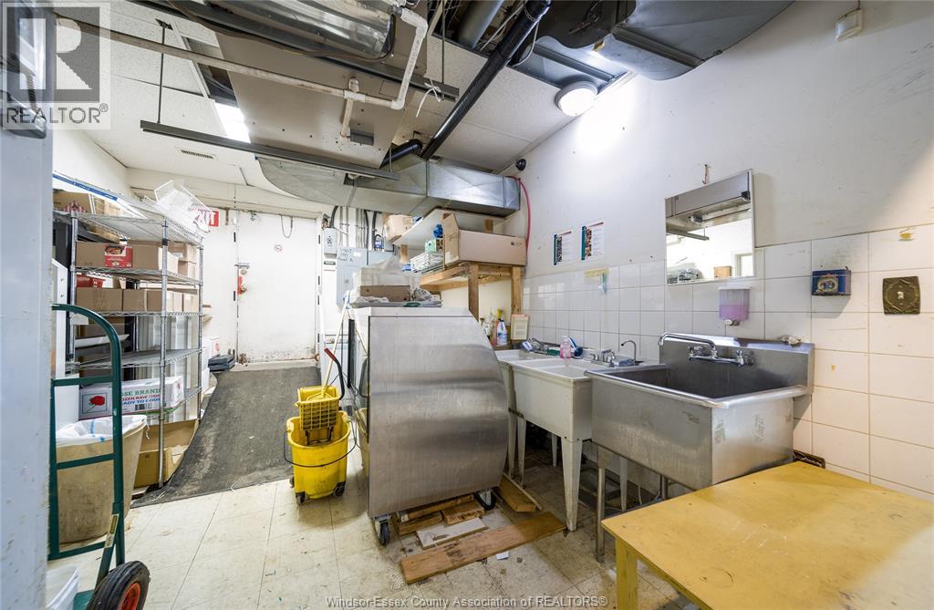 1015 University Avenue West, Windsor, Ontario  N9A 5S6 - Photo 33 - 26022845