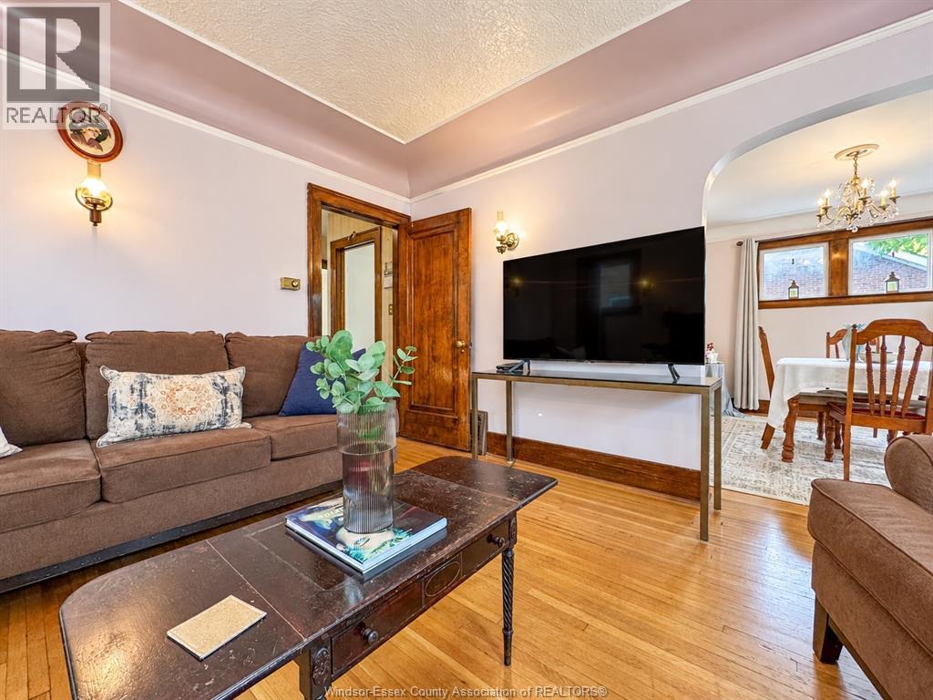 2270 Lillian, Windsor, Ontario  N8X 4B2 - Photo 4 - 26022634