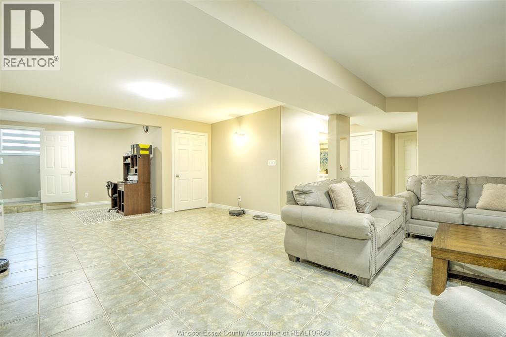 160 Branton Crescent, Tecumseh, Ontario  N9K 1E6 - Photo 19 - 26022860
