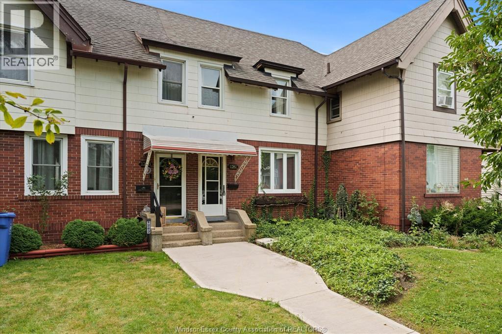 1261 MONMOUTH ROAD, Windsor, Ontario