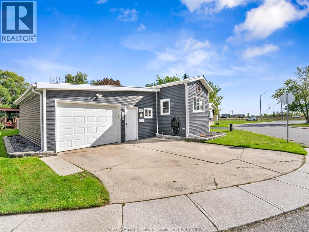 46 DIANE CRESCENT, Essex, Ontario