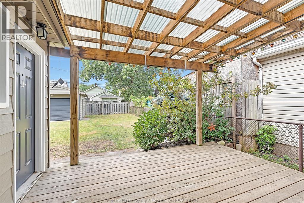 720 Bensette Street, Windsor, Ontario  N8X 2Z1 - Photo 4 - 26022875
