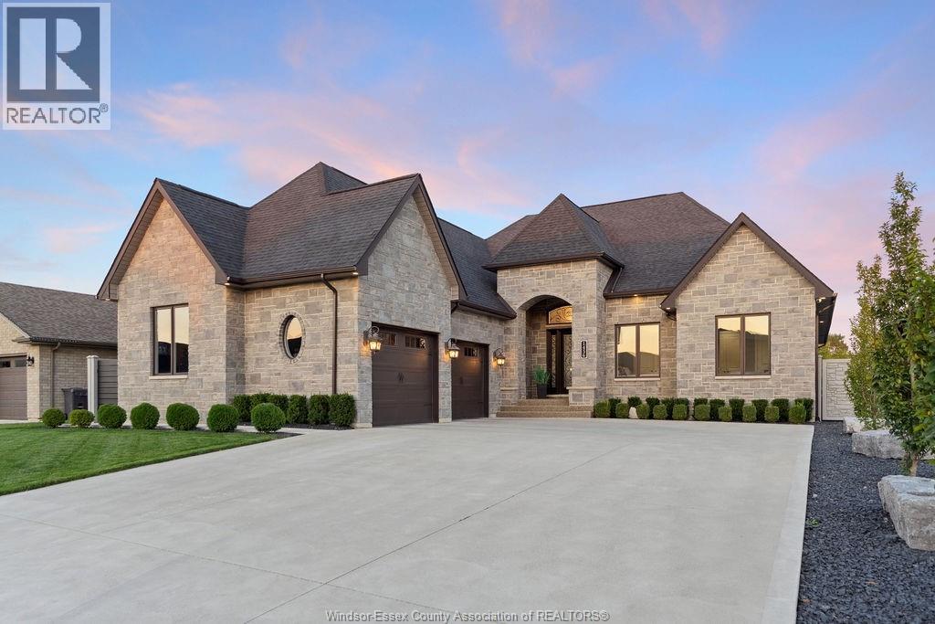 1456 MULLINS DRIVE, Lakeshore, Ontario
