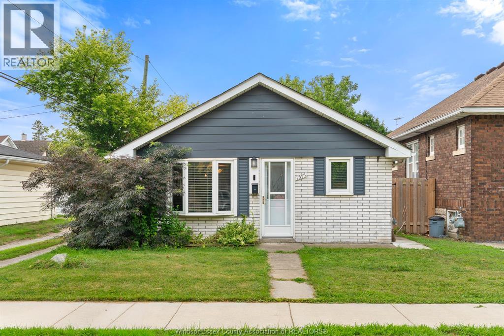 1555 ADANAC AVENUE, Windsor, Ontario