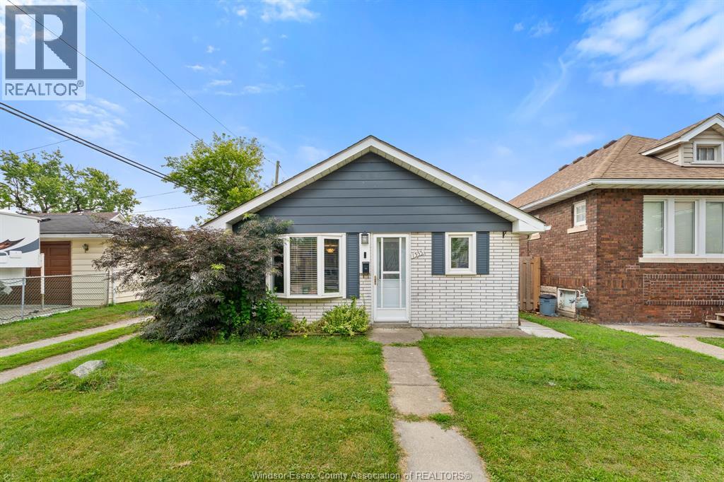 1555 Adanac Avenue, Windsor, Ontario  N9B 1N5 - Photo 2 - 26022883