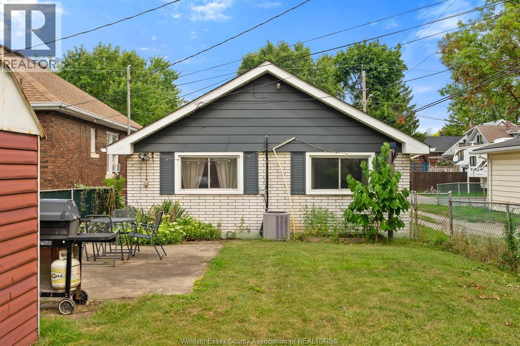 1555 Adanac Avenue, Windsor, Ontario  N9B 1N5 - Photo 28 - 26022883