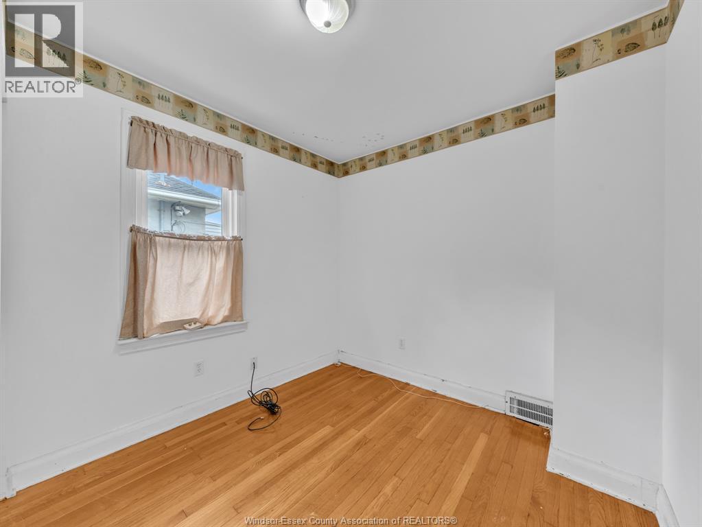2318 Chandler, Windsor, Ontario  N8W 4A6 - Photo 14 - 26022865