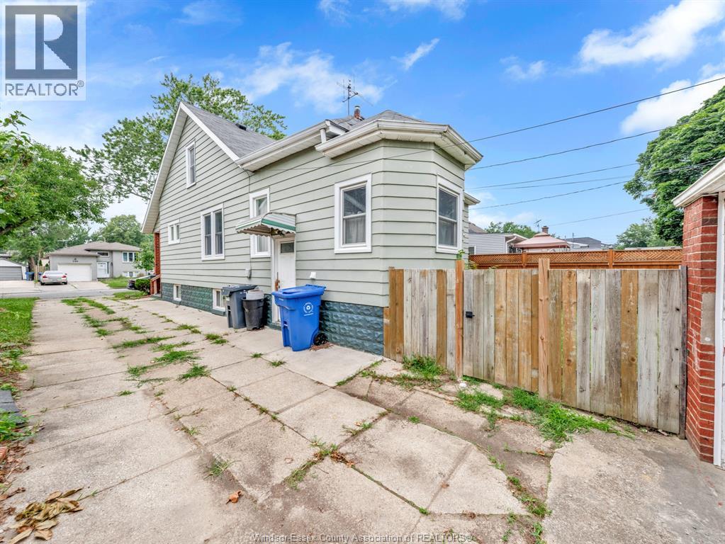2318 Chandler, Windsor, Ontario  N8W 4A6 - Photo 40 - 26022865