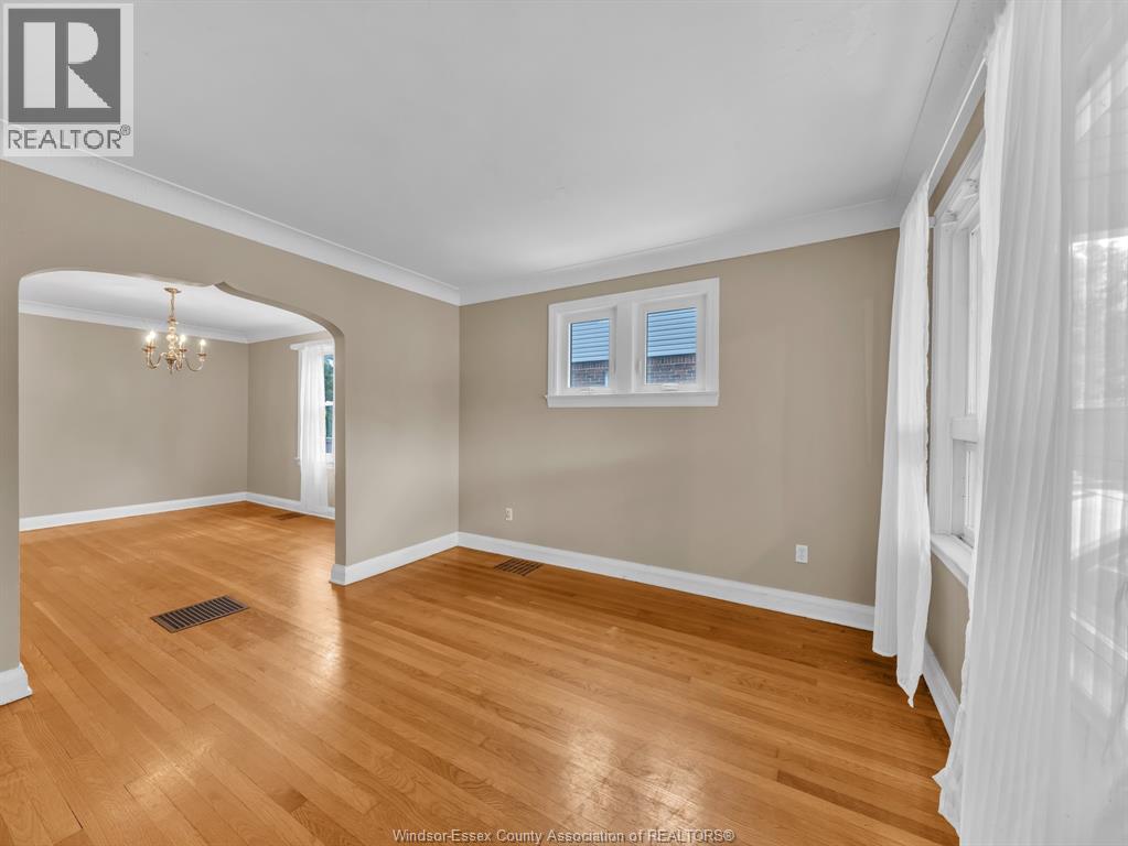 2318 Chandler, Windsor, Ontario  N8W 4A6 - Photo 7 - 26022865