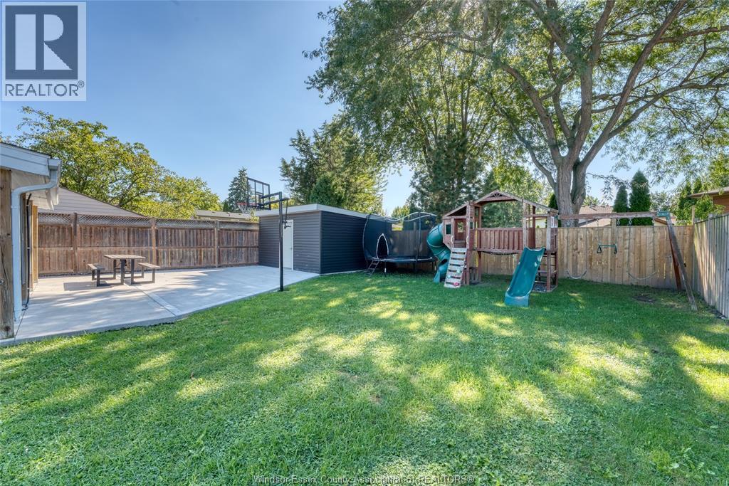 3214 Forest Glade Drive, Windsor, Ontario  N8R 1X3 - Photo 38 - 26022890
