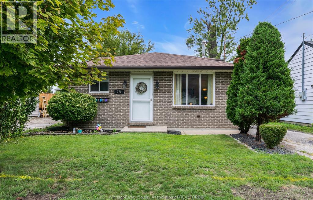 970 Jarvis Avenue, Windsor, Ontario  N8P 1C9 - Photo 1 - 26022889